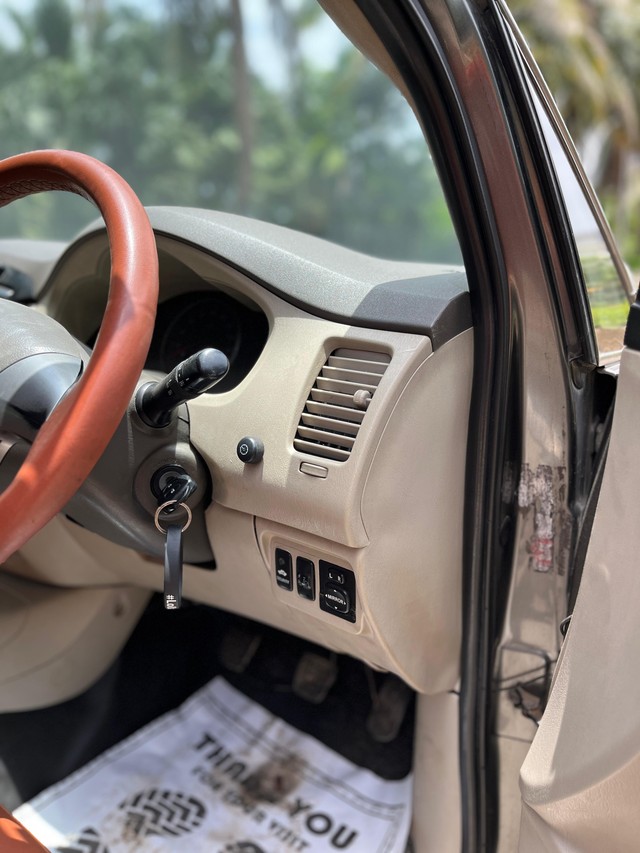 Second-hand 2012 Toyota Innova 2.0 VX 8 STR for sale in Mumbai-23