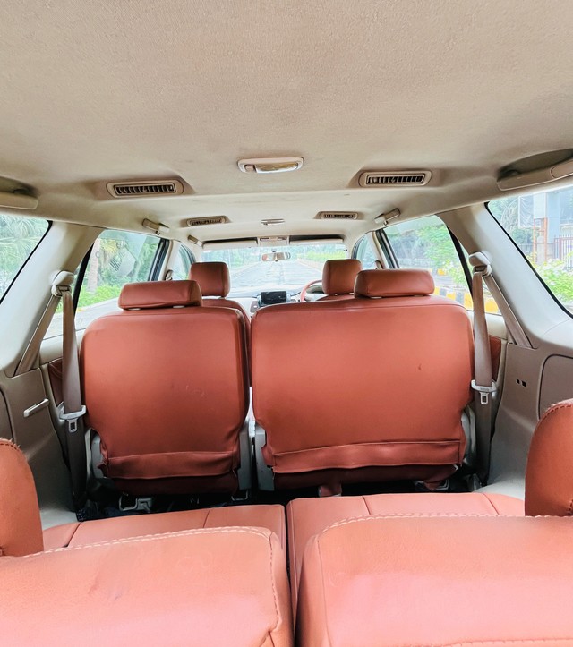 Second-hand 2012 Toyota Innova 2.0 VX 8 STR for sale in Mumbai-27