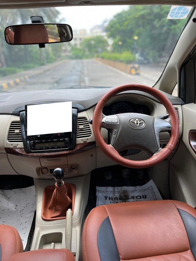 Second-hand 2012 Toyota Innova 2.0 VX 8 STR for sale in Mumbai-21
