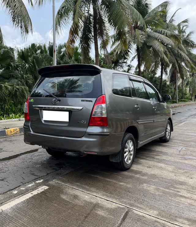 Second-hand 2012 Toyota Innova 2.0 VX 8 STR for sale in Mumbai-26