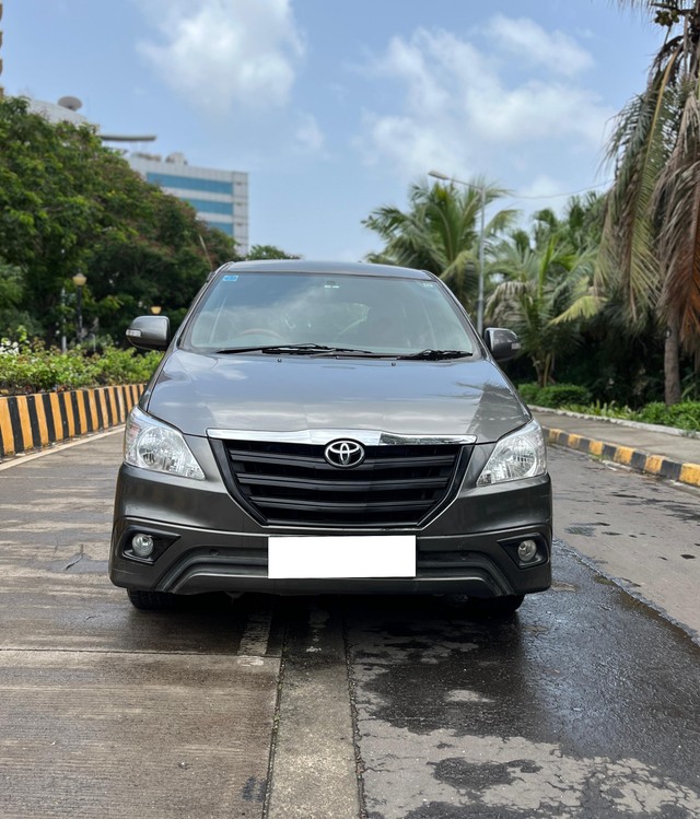 Second-hand 2012 Toyota Innova 2.0 VX 8 STR for sale in Mumbai-6