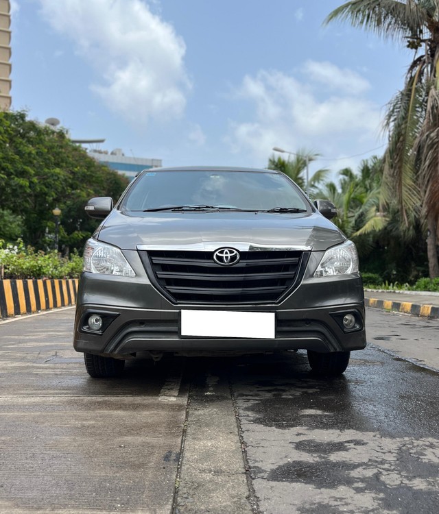 Second-hand 2012 Toyota Innova 2.0 VX 8 STR for sale in Mumbai-22