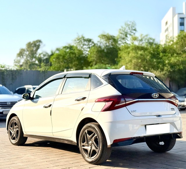 Second-hand 2022 Hyundai i20 Sportz BSVI for sale in Surat-2