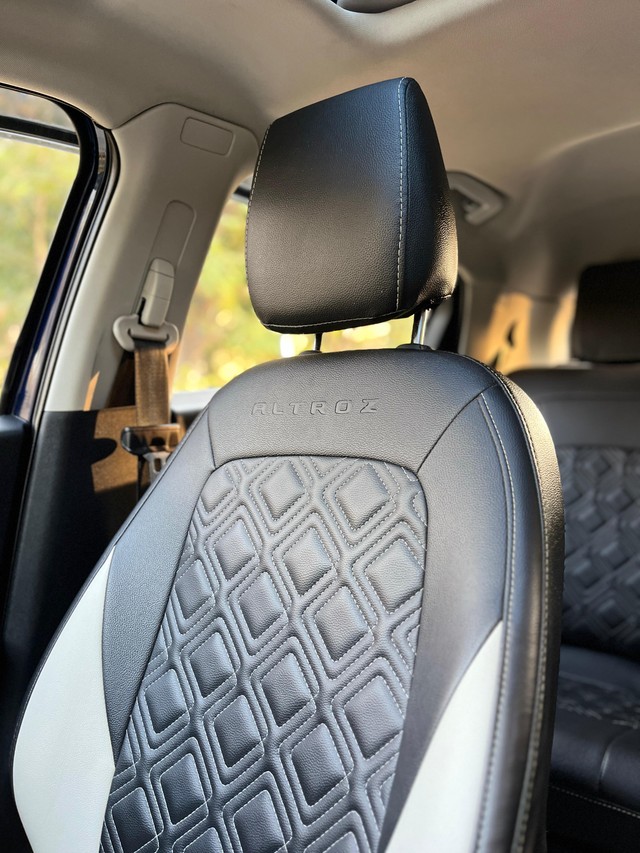 Second-hand 2024 Tata Altroz XZ Plus S CNG for sale in Mumbai-30