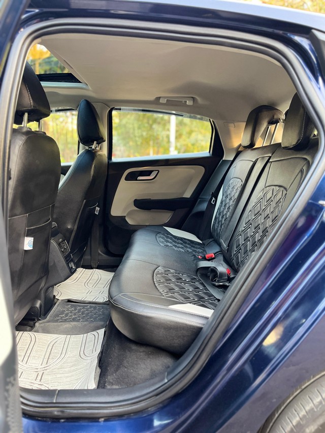 Second-hand 2024 Tata Altroz XZ Plus S CNG for sale in Mumbai-16