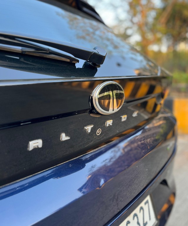 Second-hand 2024 Tata Altroz XZ Plus S CNG for sale in Mumbai-15