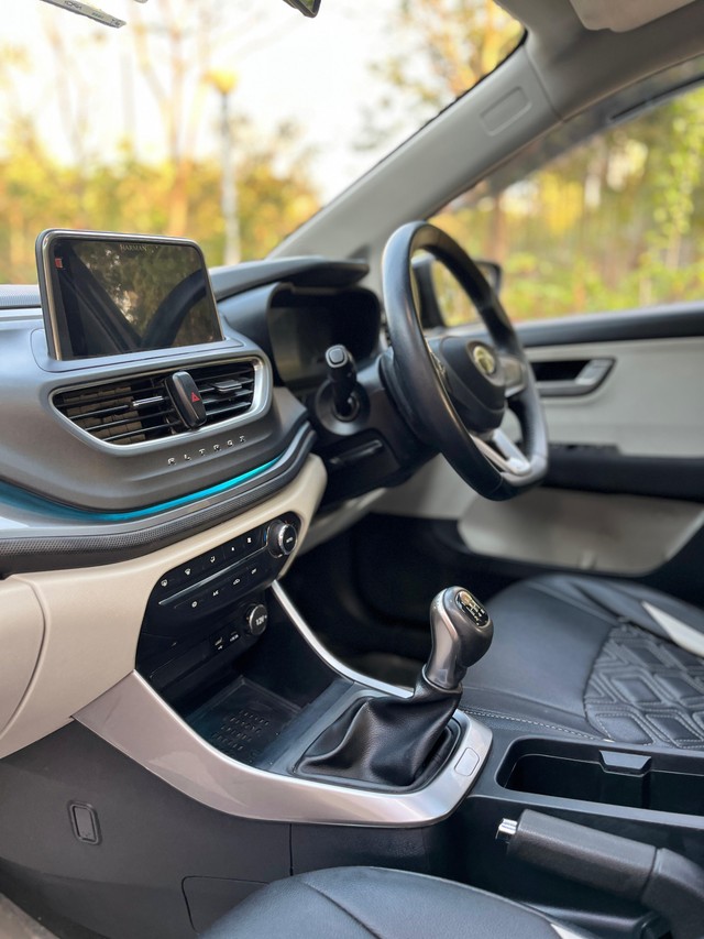 Second-hand 2024 Tata Altroz XZ Plus S CNG for sale in Mumbai-51