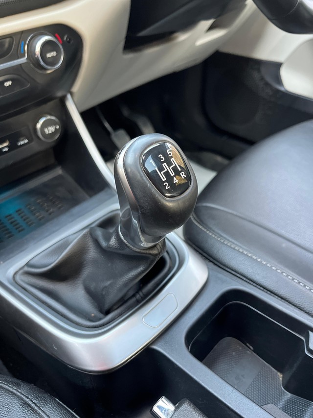 Second-hand 2024 Tata Altroz XZ Plus S CNG for sale in Mumbai-35