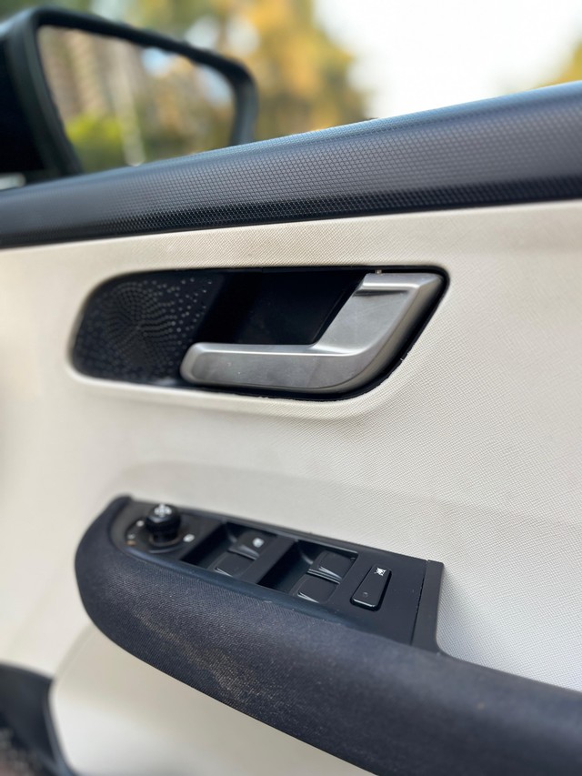 Second-hand 2024 Tata Altroz XZ Plus S CNG for sale in Mumbai-27