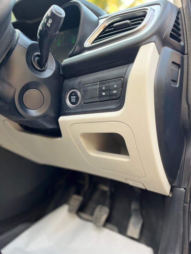 Second-hand 2024 Tata Altroz XZ Plus S CNG for sale in Mumbai-28