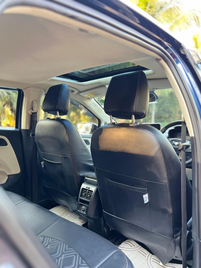 Second-hand 2024 Tata Altroz XZ Plus S CNG for sale in Mumbai-53