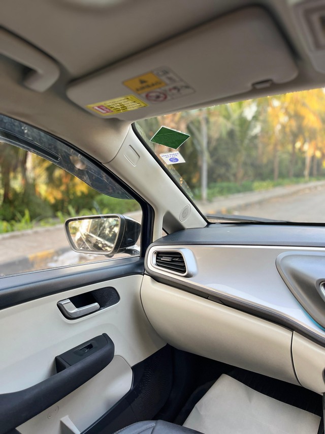 Second-hand 2024 Tata Altroz XZ Plus S CNG for sale in Mumbai-26