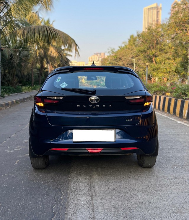 Second-hand 2024 Tata Altroz XZ Plus S CNG for sale in Mumbai-2