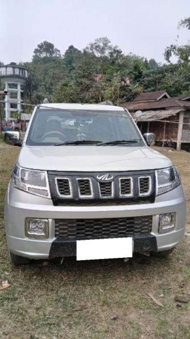 Mahindra TUV 300 T4 Plus BSIV Second-hand 2020 Mahindra TUV 300 T4 Plus BSIV for sale in Papum Pare-0