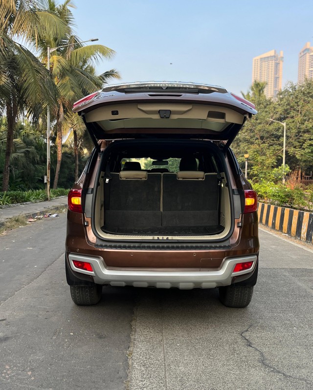 Second-hand 2016 Ford Endeavour 3.2 Titanium AT 4X4 for sale in Mumbai-1