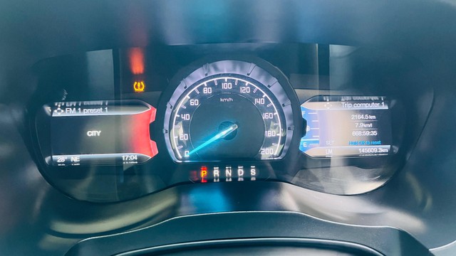 Second-hand 2016 Ford Endeavour 3.2 Titanium AT 4X4 for sale in Mumbai-60