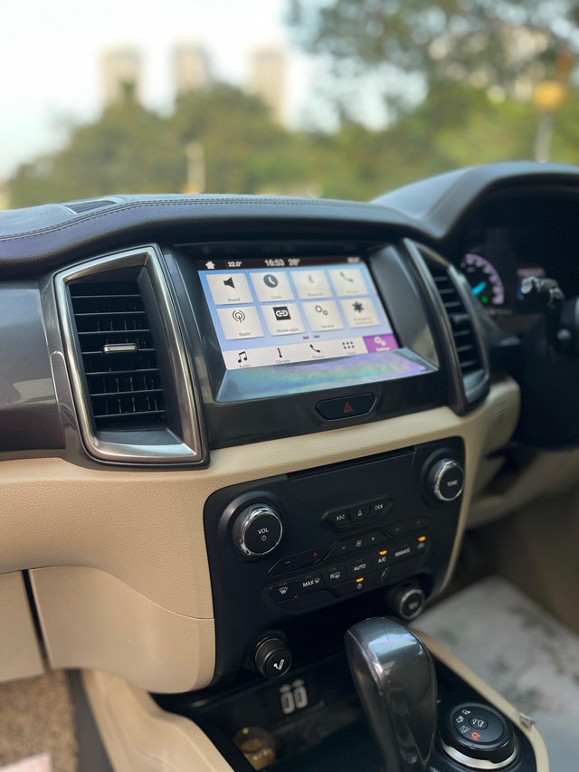 Second-hand 2016 Ford Endeavour 3.2 Titanium AT 4X4 for sale in Mumbai-16