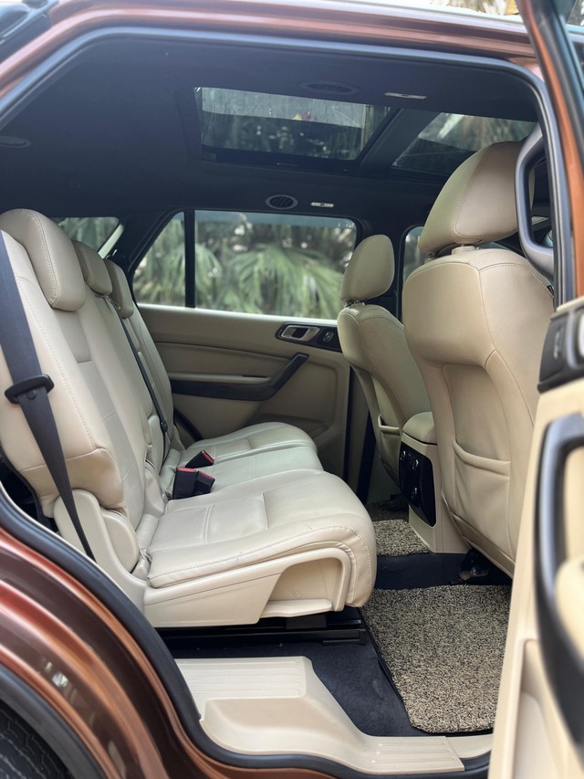 Second-hand 2016 Ford Endeavour 3.2 Titanium AT 4X4 for sale in Mumbai-55