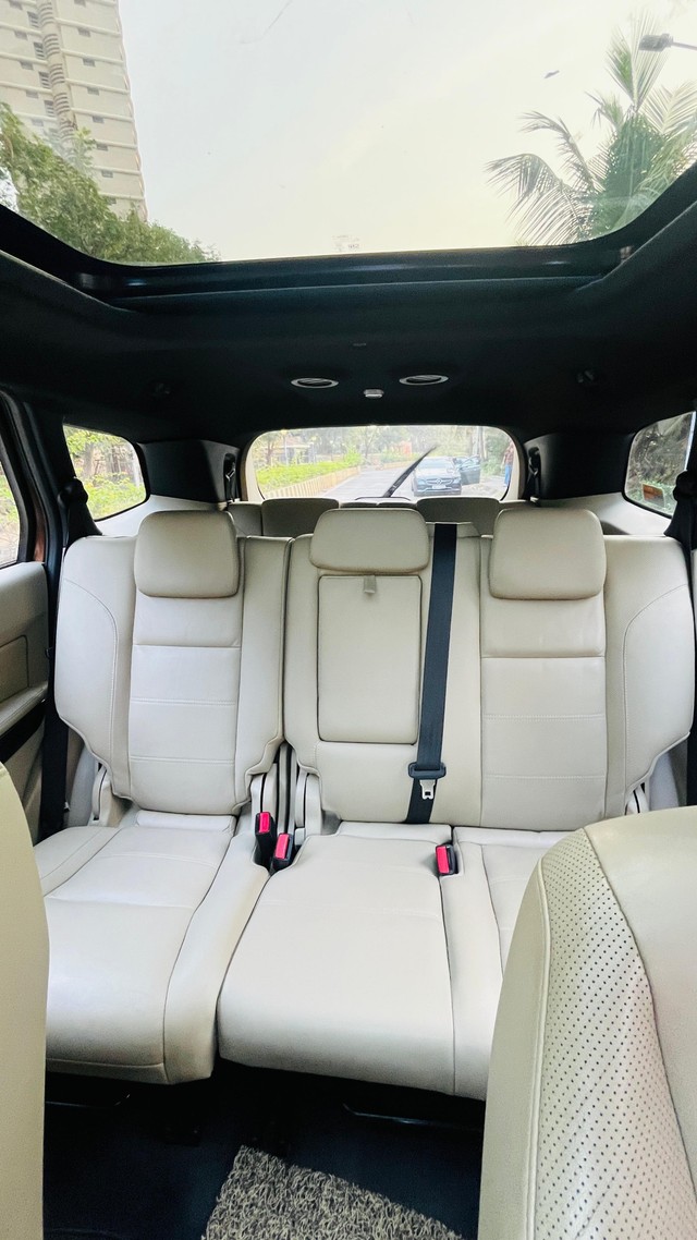 Second-hand 2016 Ford Endeavour 3.2 Titanium AT 4X4 for sale in Mumbai-43