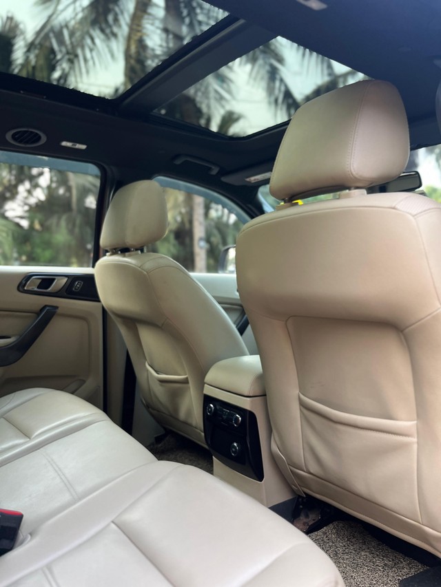 Second-hand 2016 Ford Endeavour 3.2 Titanium AT 4X4 for sale in Mumbai-44