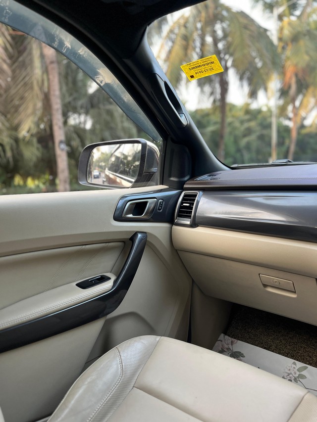 Second-hand 2016 Ford Endeavour 3.2 Titanium AT 4X4 for sale in Mumbai-46