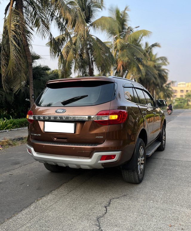 Second-hand 2016 Ford Endeavour 3.2 Titanium AT 4X4 for sale in Mumbai-20