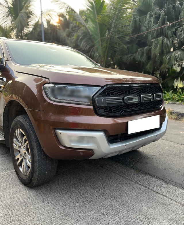 Second-hand 2016 Ford Endeavour 3.2 Titanium AT 4X4 for sale in Mumbai-41