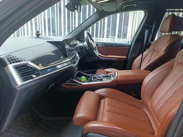 Second-hand 2024 BMW X7 xDrive40i M Sport for sale in Mumbai-11