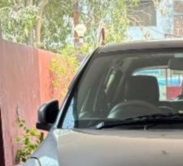 Second-hand 2016 Maruti Suzuki Swift VXI Optional for sale in Gorakhpur-12