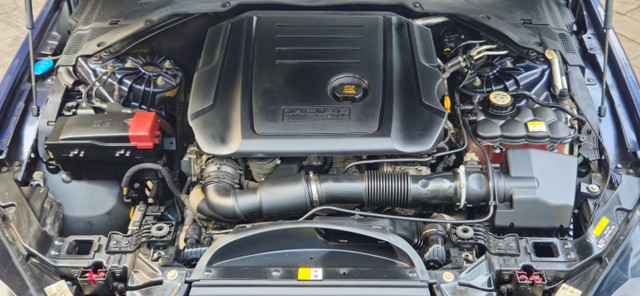 Jaguar XE 2.0L Diesel Prestige Second-hand 2017 Jaguar XE 2.0L Diesel Prestige for sale in Mumbai-7