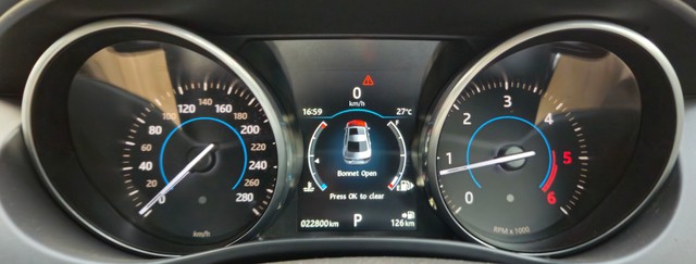 Jaguar XE 2.0L Diesel Prestige Second-hand 2017 Jaguar XE 2.0L Diesel Prestige for sale in Mumbai-18