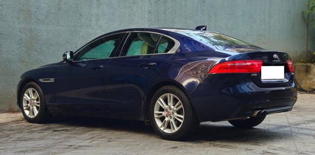 Jaguar XE 2.0L Diesel Prestige Second-hand 2017 Jaguar XE 2.0L Diesel Prestige for sale in Mumbai-3