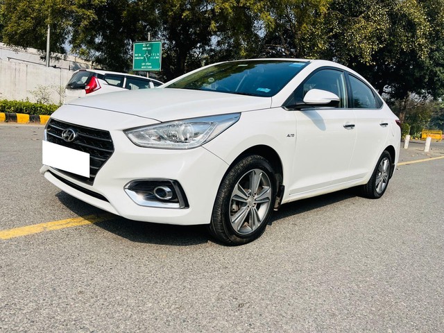 Second-hand 2018 Hyundai Verna VTVT 1.6 AT SX Option for sale in New Delhi-3