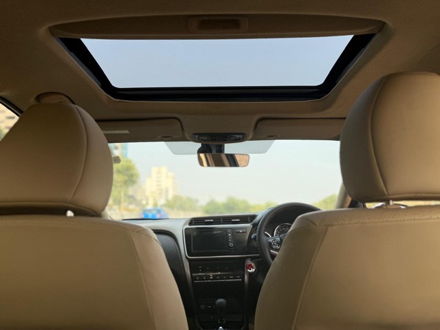 Second-hand 2019 Honda City ZX MT for sale in Ahmedabad-3