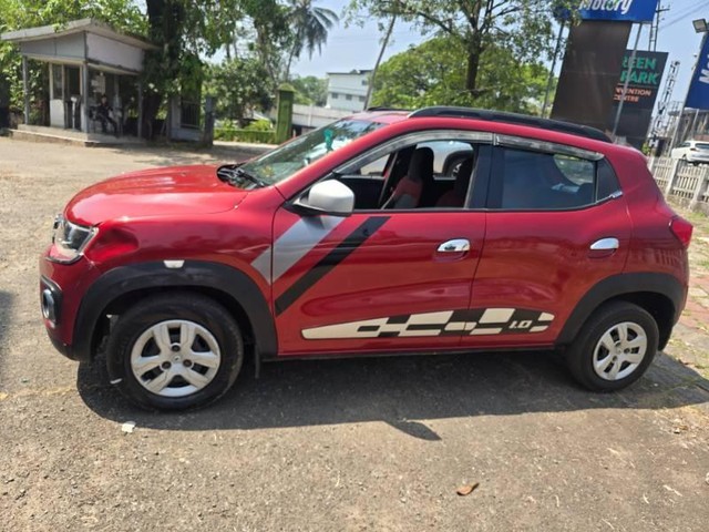 Second-hand 2017 Renault KWID 1.0 RXT for sale in Aluva-3