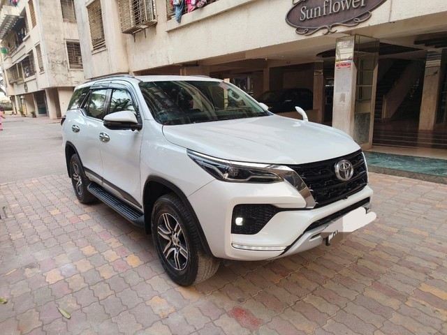 Second-hand 2022 Toyota Fortuner 4X2 AT BSVI for sale in Nagpur-4