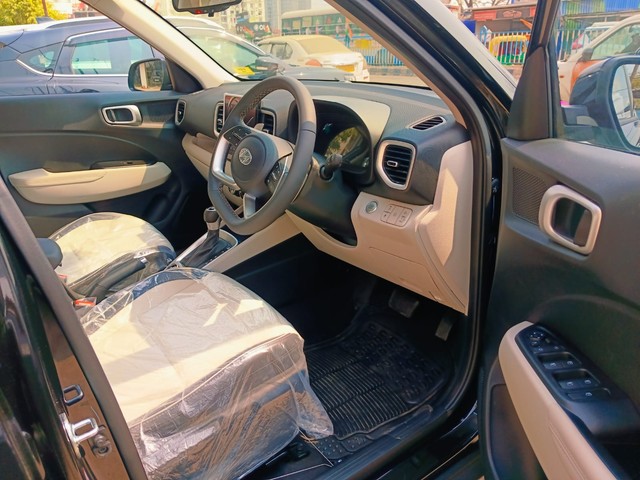 Second-hand 2025 Hyundai Venue SX Opt Turbo DCT for sale in Kolkata-12