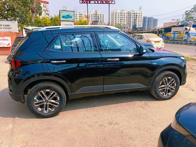 Second-hand 2025 Hyundai Venue SX Opt Turbo DCT for sale in Kolkata-11
