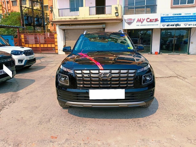 Second-hand 2025 Hyundai Venue SX Opt Turbo DCT for sale in Kolkata-3