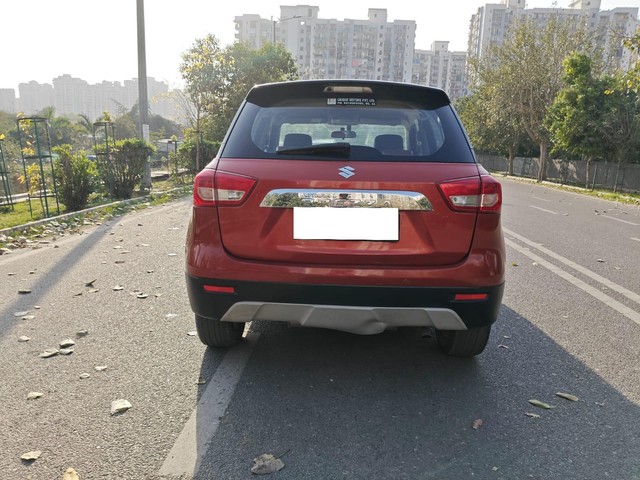 Second-hand 2019 Maruti Suzuki Vitara Brezza ZDi Plus AMT for sale in Noida-2