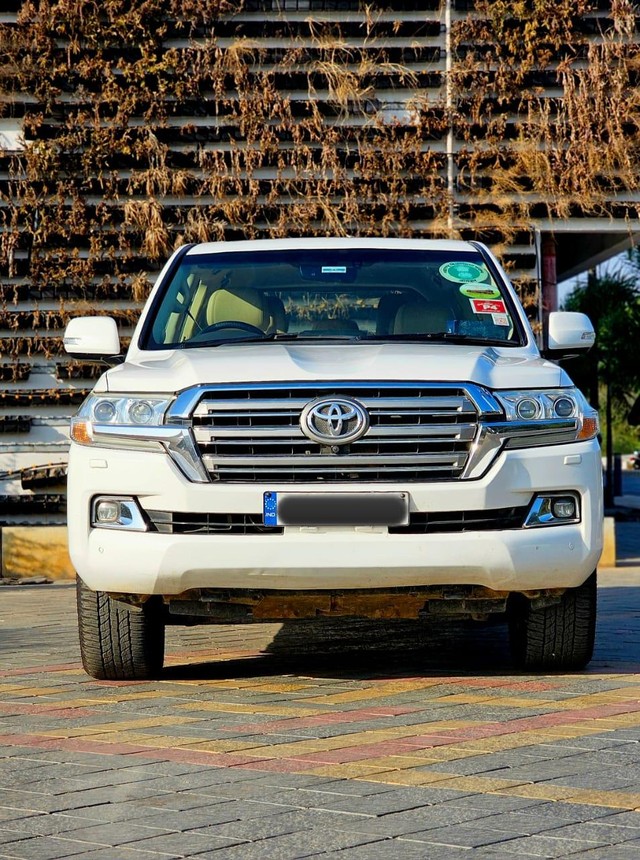 Second-hand 2015 Toyota Land Cruiser 200 VX for sale in Nagpur-4