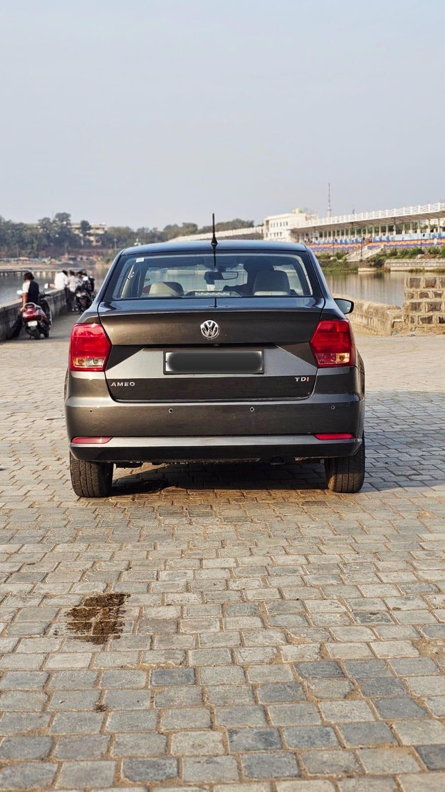 Second-hand 2017 Volkswagen Ameo 1.5 TDI Highline for sale in Nagpur-2