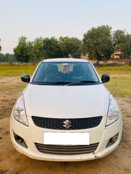 Maruti Swift LDI Second-hand 2013 Maruti Swift LDI for sale in Ahmedabad