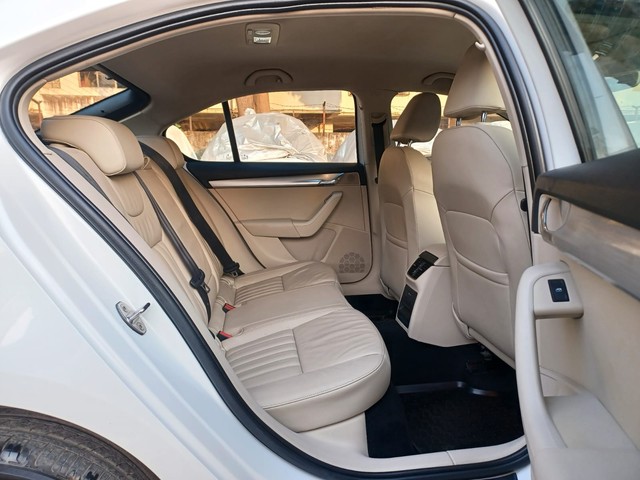 Second-hand 2019 Skoda Octavia 1.8 TSI AT Style for sale in Mumbai-7