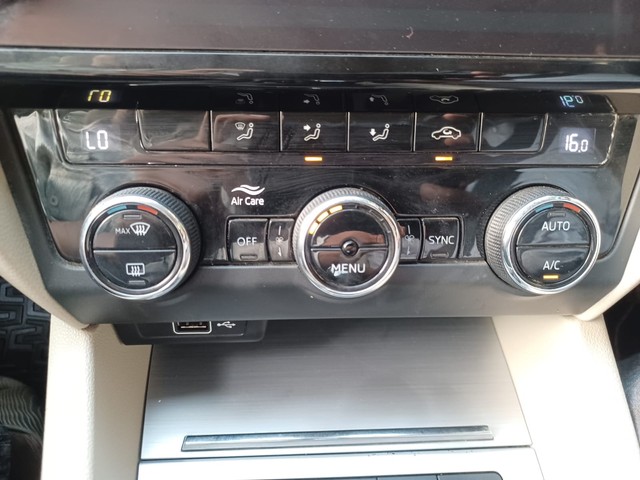 Second-hand 2019 Skoda Octavia 1.8 TSI AT Style for sale in Mumbai-14