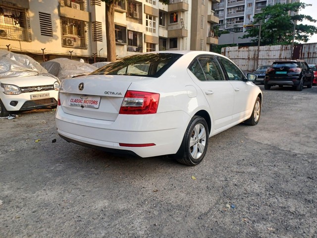 Second-hand 2019 Skoda Octavia 1.8 TSI AT Style for sale in Mumbai-10