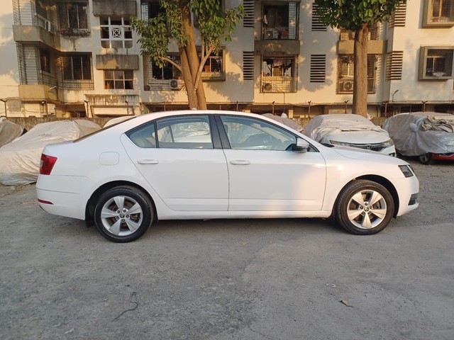 Second-hand 2019 Skoda Octavia 1.8 TSI AT Style for sale in Mumbai-8