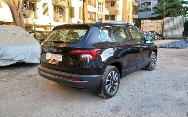 Second-hand 2020 Skoda Karoq Style AT for sale in Mumbai-3