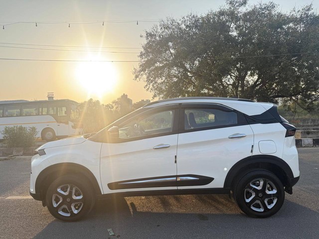 Second-hand 2025 Tata Nexon Pure Plus S for sale in New Delhi-3