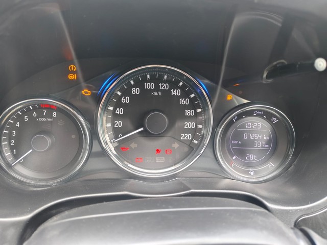 Second-hand 2020 Honda City V MT for sale in Coimbatore-5
